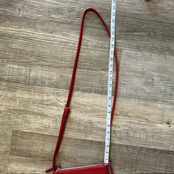 Kenneth Cole Reaction bag - Picture 7 of 11